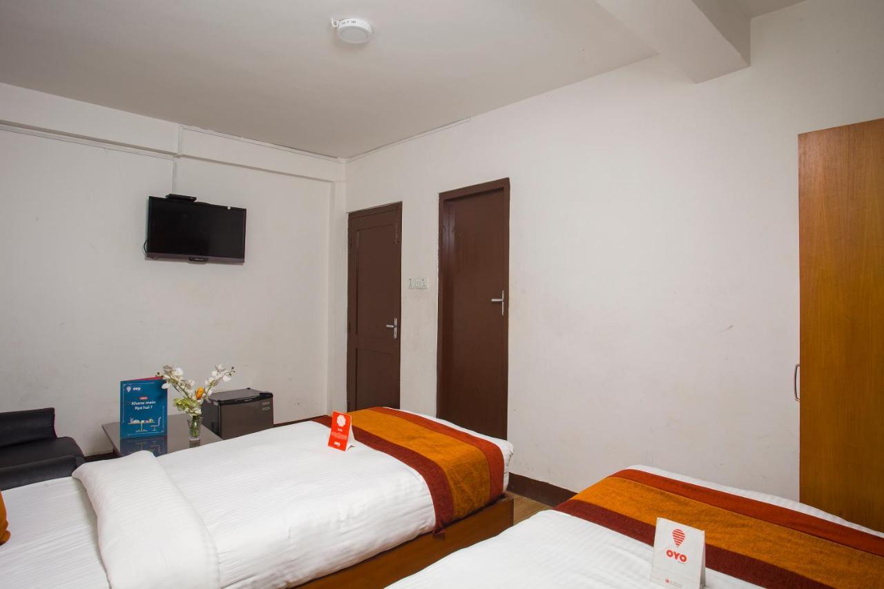 Oyo 104 Hotel Baltic Inn Катманду Экстерьер фото
