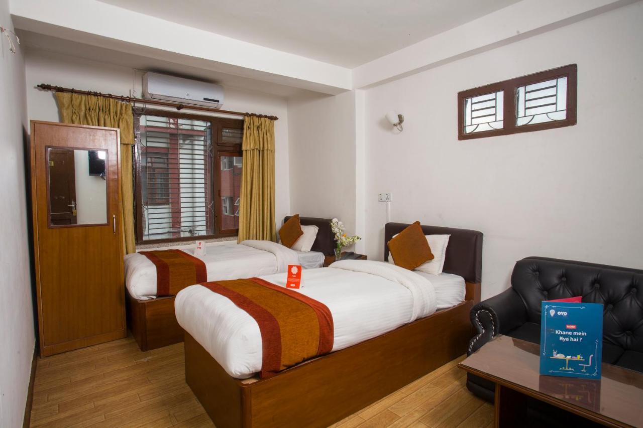 Oyo 104 Hotel Baltic Inn Катманду Экстерьер фото
