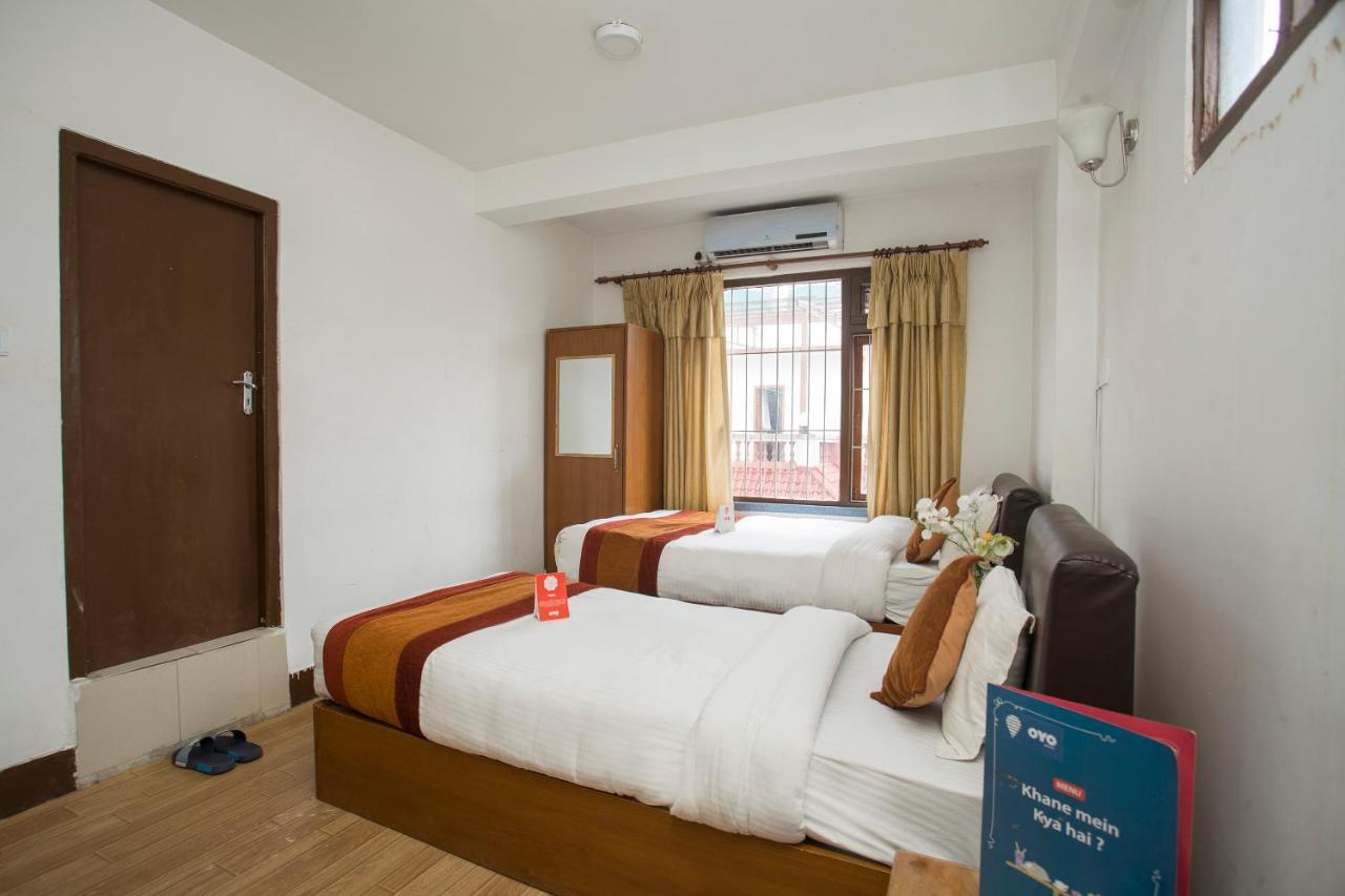 Oyo 104 Hotel Baltic Inn Катманду Экстерьер фото